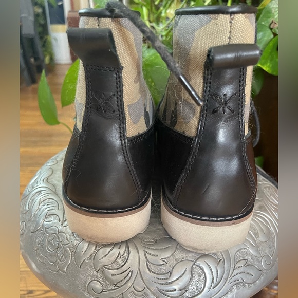 TERRITORY black and camo lightweight boots. Excellent condition - Picture 4 of 7